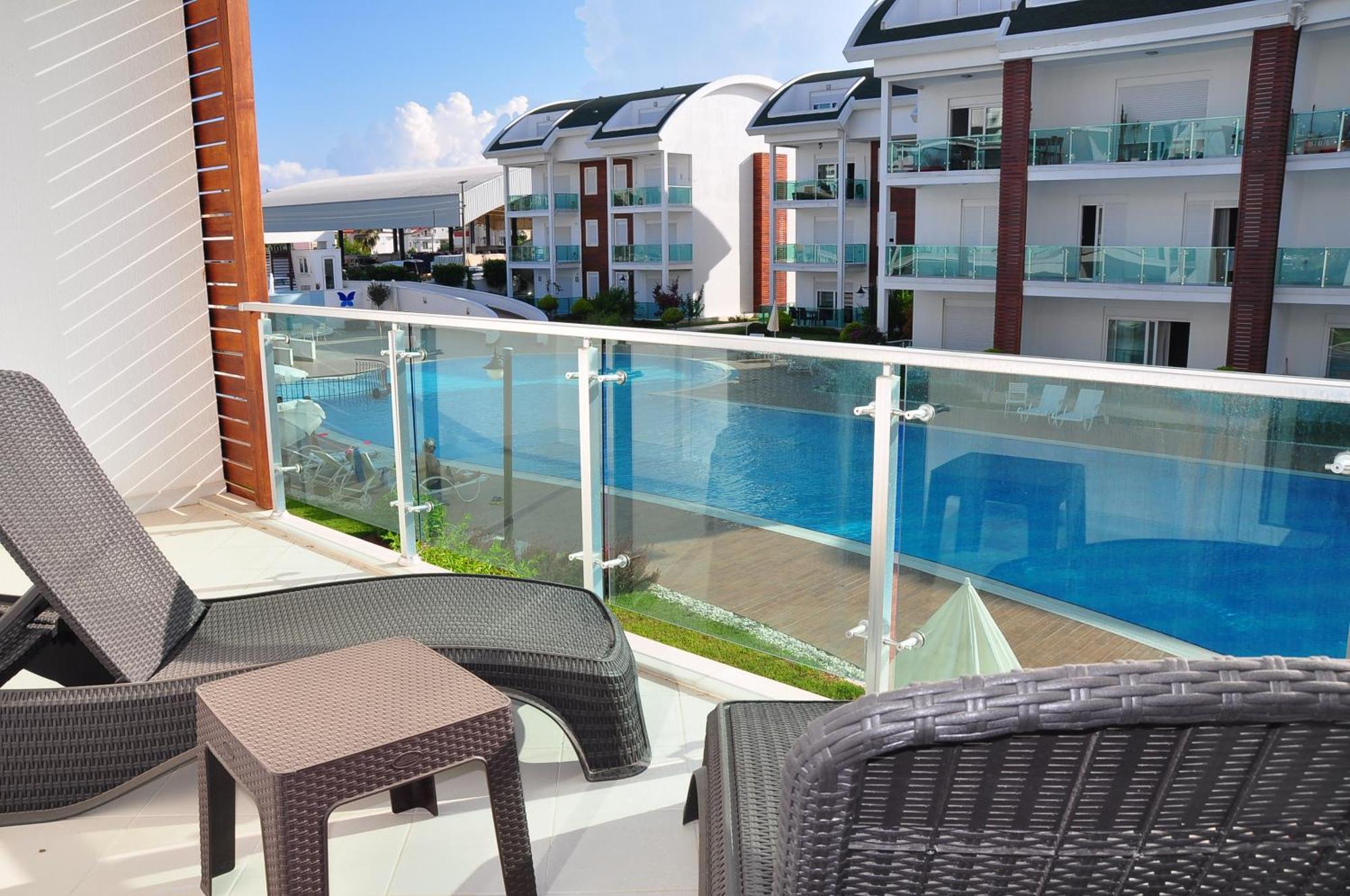 Side Gardenia Residence Exterior photo